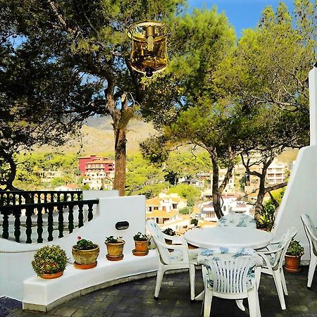 Hostal Los Pinos Cala San Vicente  Exterior photo