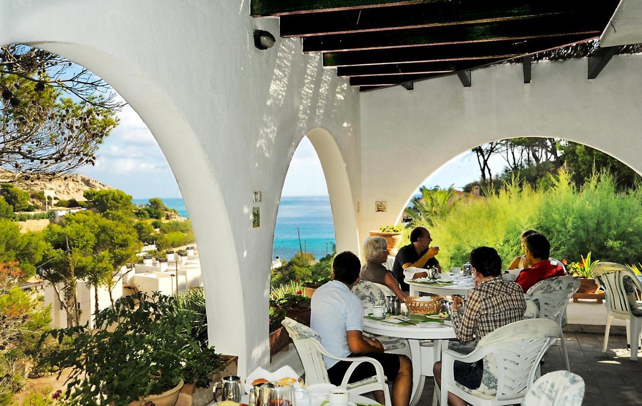 Hostal Los Pinos Cala San Vicente  Exterior photo